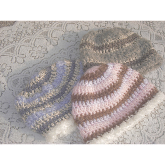 Fluffy Beanie (Light Blue / Grey / Pink)