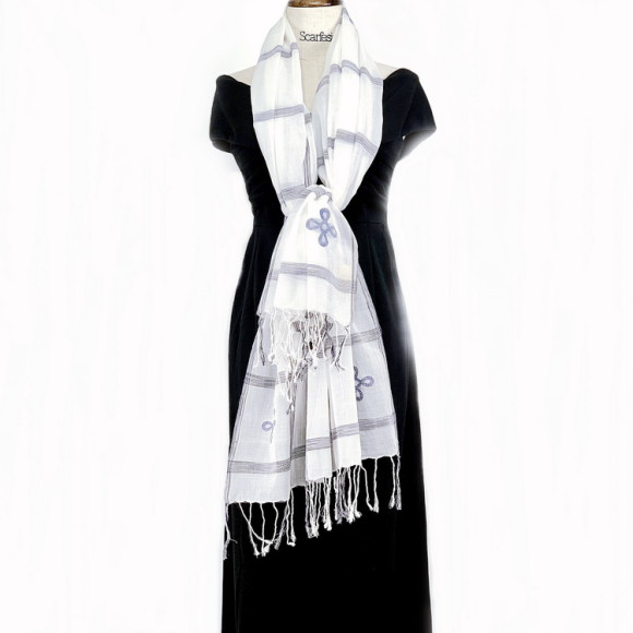 Scarfesia Scarf  A (White)