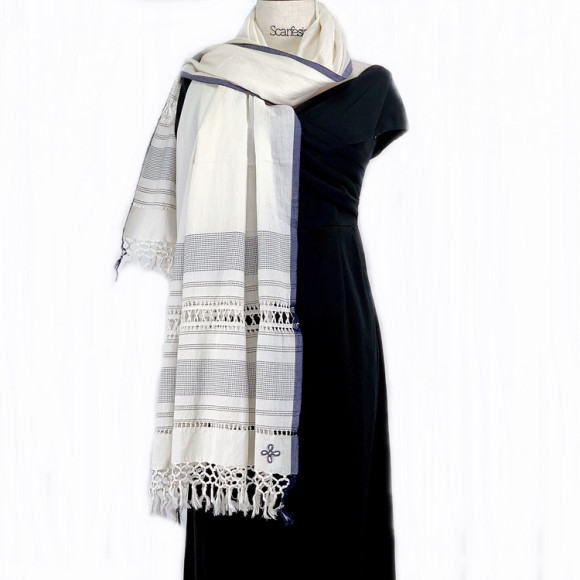 Scarfesia Scarf  B (White)