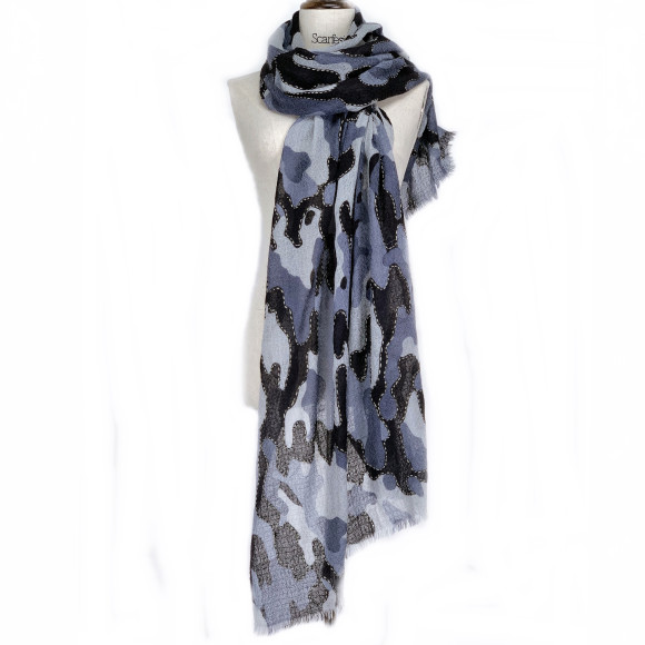 'camoflage' print+emb scarf (Grey)