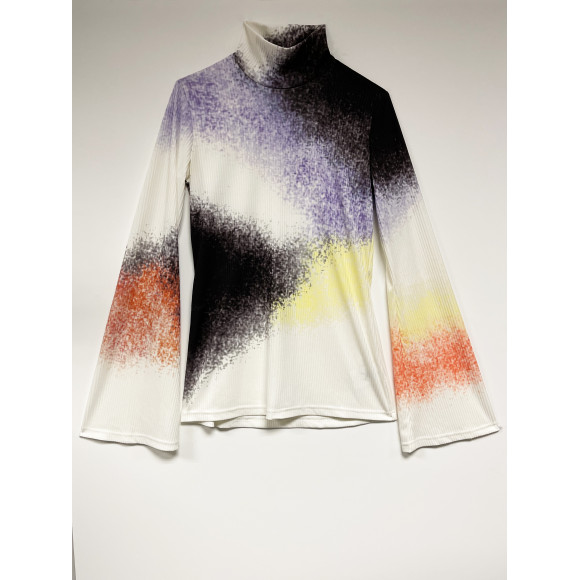 Abstract print turtleneck bell sleeve top C