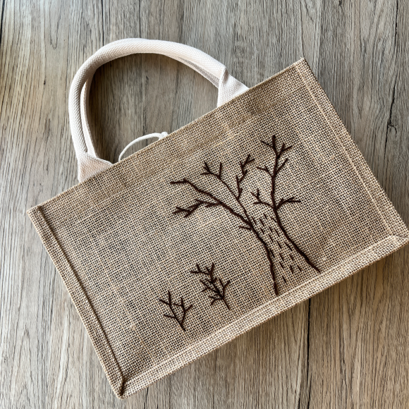 Embroidered Linen bag 9015