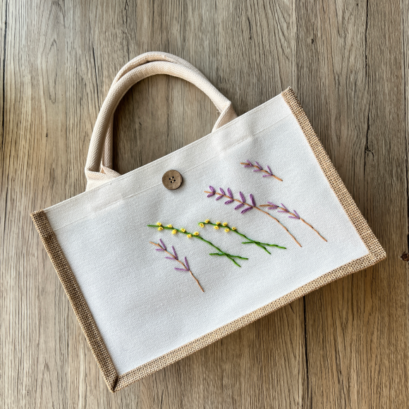 Embroidered Linen bag 9017