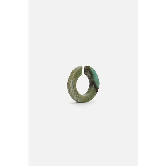 ATTUNE Earcuff S in Indian Agate Green