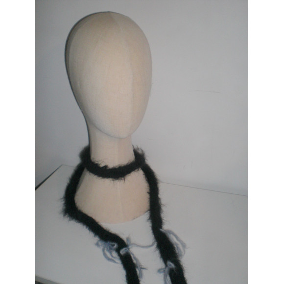 Hand Knitted Ribbon Scarf (Black)
