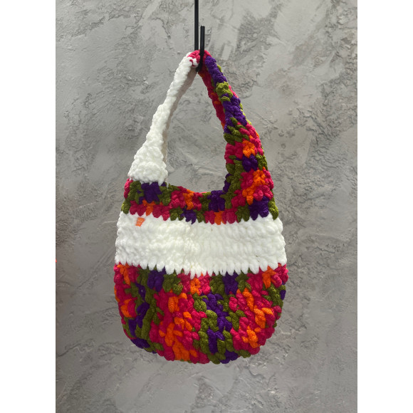 Colour blend baby yarn bucket bag (Rainbow)