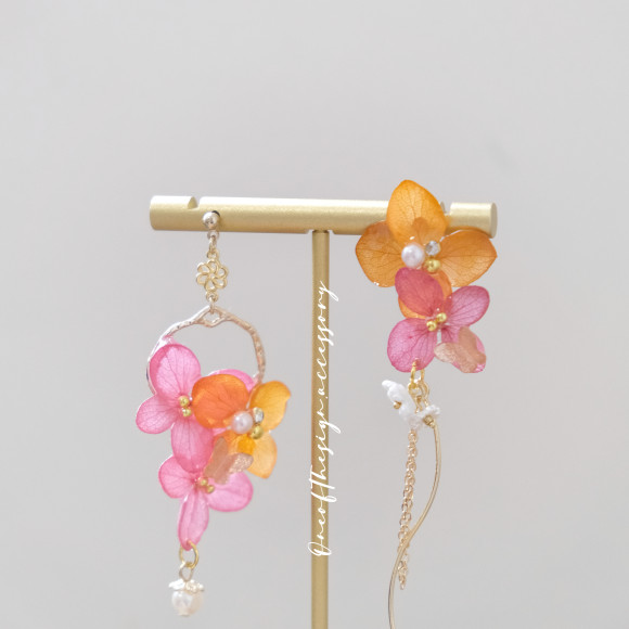 Spring - Preserved flower accessories (Earrings/Ring)