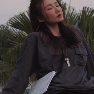 Defender Utility Front Pocket T-Shirt