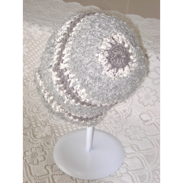 Fluffy Beanie - Image 3