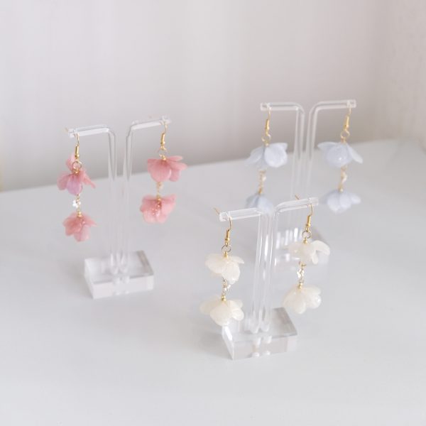 Preserved Hydrangeas Earrings (White / Blue) - Image 4