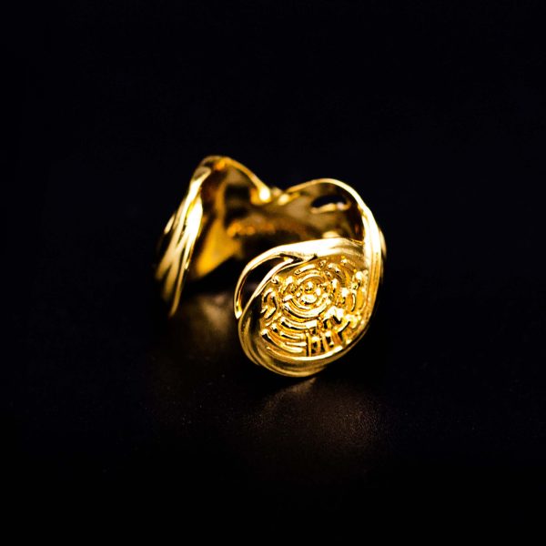 Yang Totem Energy Ear Cuff - Image 6