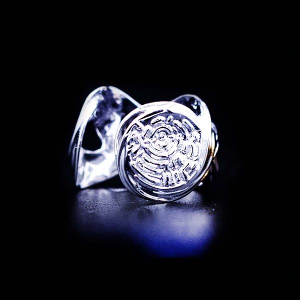 Yang Totem Energy Ear Cuff - Image 2