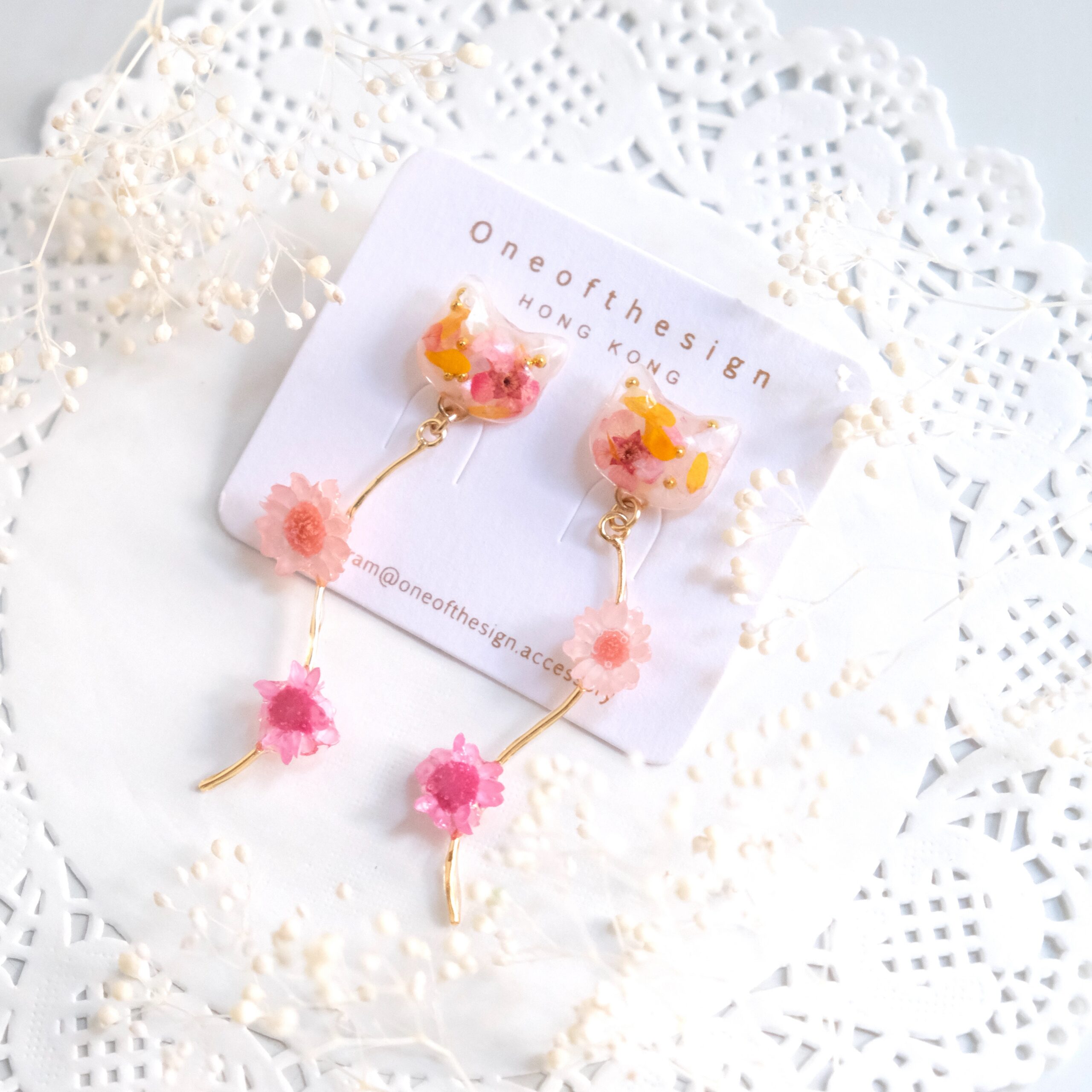 Daisy Cat Earrings - Image 2