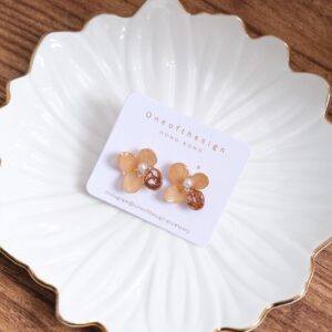 Preserved Hydrangeas x Seaweed Earrings